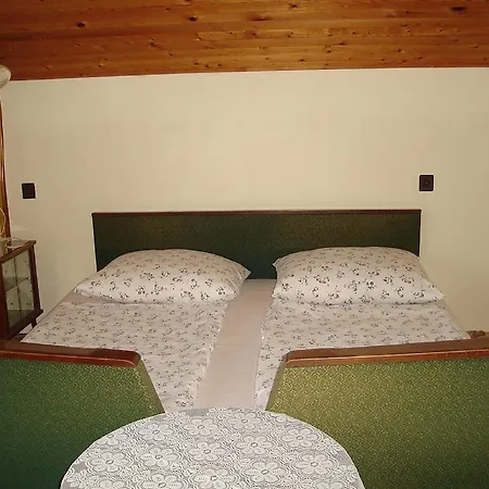 Lilla Apartmanház * Siófok
