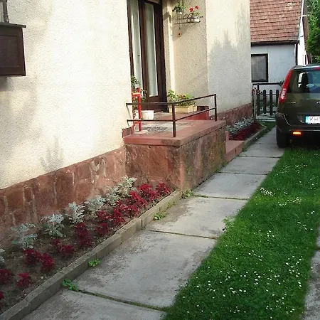 Apartman Lilla Apartmanház