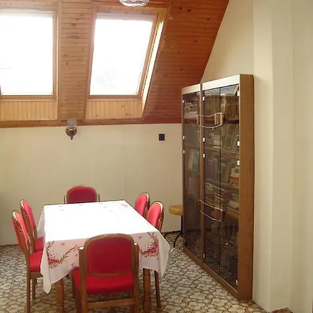 Apartman Lilla Apartmanház